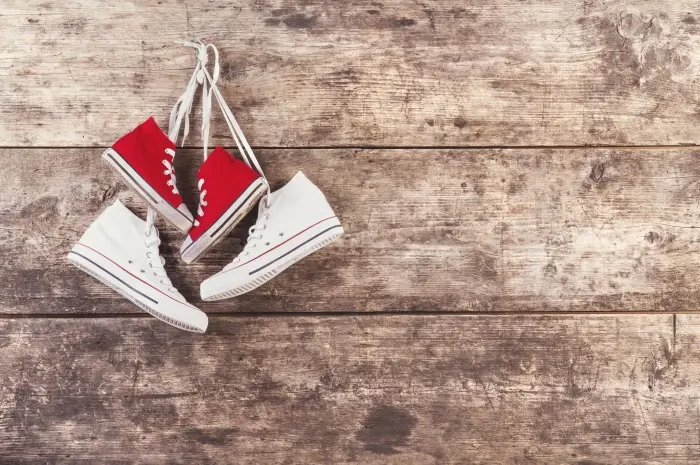 Sepatu Sneakers Ikonik yang Telah Mengubah Dunia Olahraga